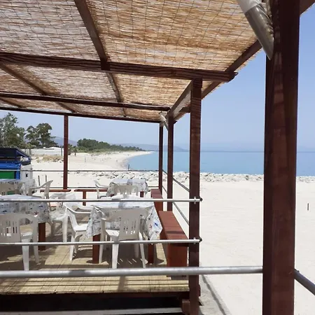 Апартаменты Charme By The Sea, Sant'andrea